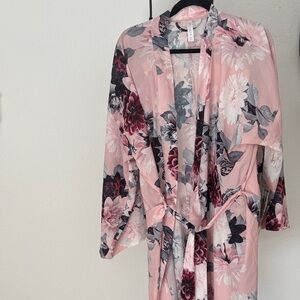 Cacique Pink Floral Women's Robe